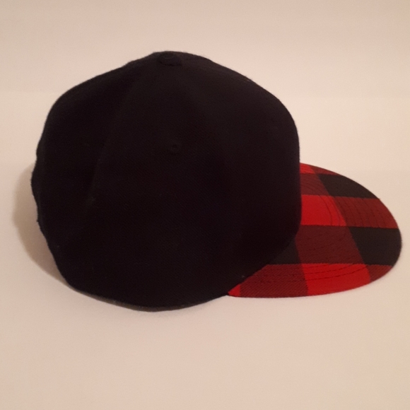 Plaid hat - Picture 4 of 4